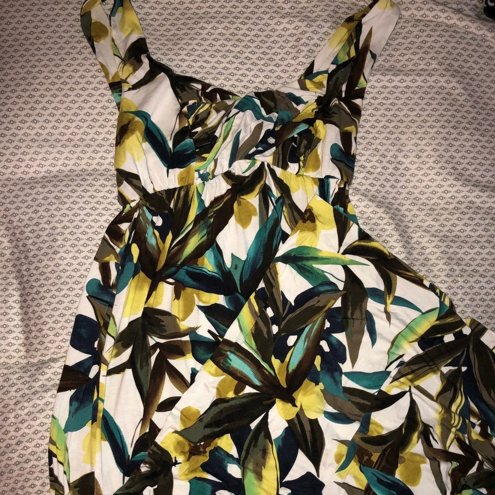 Leaf pattern maxi dress